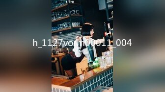 六月最新流出连锁快捷酒店偷拍断臂小伙和八字奶女友开房啪啪