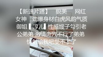 丰满小少妇被两个单男插入