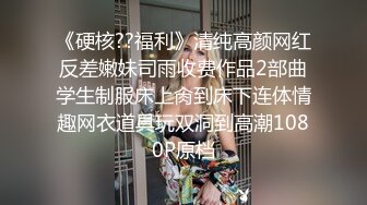 OnlyFans媚黑人妻【hollyhotwife】媚黑母狗~淫趴肉便器~极度饥渴熟女人妻~喷水自如【77V】  (38)