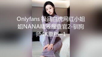 哺乳期的大奶子风骚御姐露脸性瘾上来了挡不住，给大哥深喉大鸡巴，直接站着爆草大奶子直晃眼，还有奶水在流