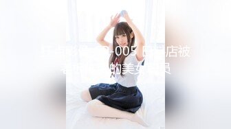 震撼绿帽淫妻❤️极品丝袜淫妻博主『2Tgdt』伺候老婆被各种玩超级贱 银色连衣裙内射 制服肛塞喷精潮吹 (5)